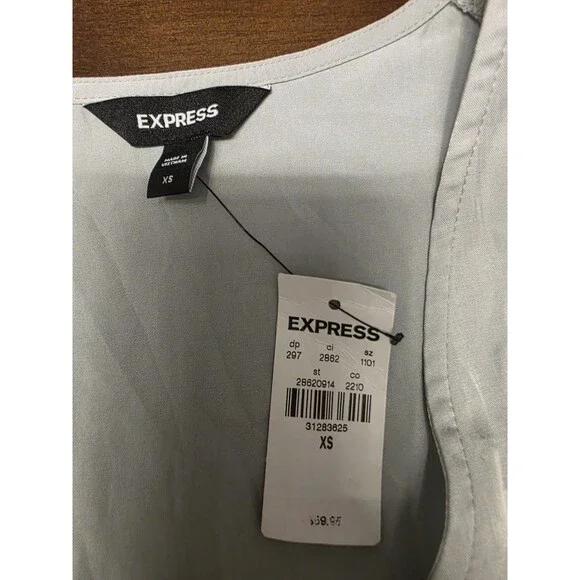 New Express Womens Short Sleeve Bodysuit XS Green NWT - Picture 2 of 5